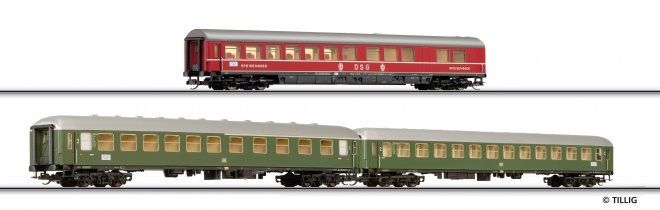Set of 3 Express train Passenger cars<br /><a href='images/pictures/Tillig/01623_HM.jpg' target='_blank'>Full size image</a>